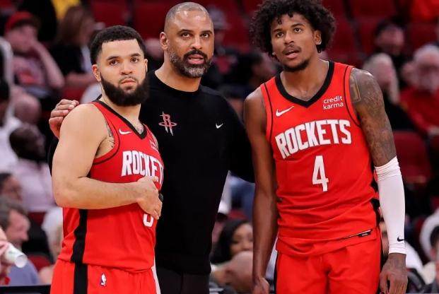 拼抢、撕咬、绞杀!乌杜卡已为勇士布下天罗地网